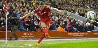Liverpool Henderson ile nikah tazeledi