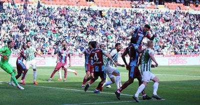 Konya'da puanlar paylaşıldı! Tam 4 gol...