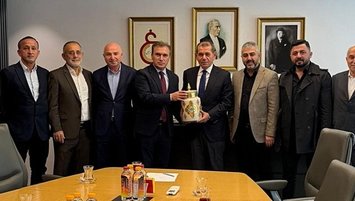 Dursun Özbek’e ziyaret