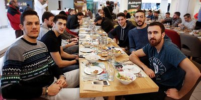 Beşiktaşlı basketbolculara moral yemeği