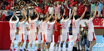 Voleybol Erkek milli takımı yarı finalde