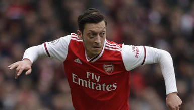 Mesut Özil’e tam destek