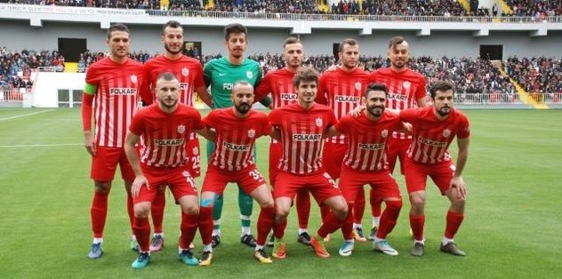 Tire 1922'den net galibiyet