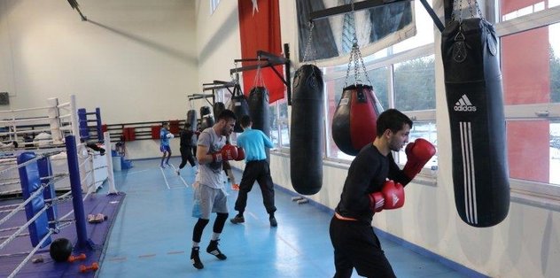 Erkek Milli Boks Takımı Kastamonu'da kampa girdi