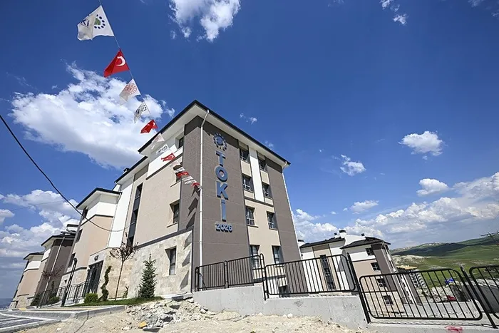 toki-20-bin-konut-satisi-hangi-illerde-basvurular-ne-zaman-odeme-plani-ve-basvuru-ekrani-1781114082084.jpeg TOKİ 20 bin konut başvurular ne zaman?