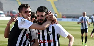 Altay bir ileri, bir geri