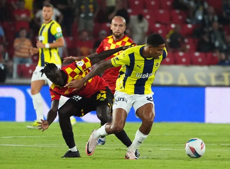 fenerbahce-goztepe-maci-ne-zaman-fenerbahce-goztepe-maci-saat-kacta-ve-hangi-kanalda-trendyol-super-lig-1737878395059.jpeg