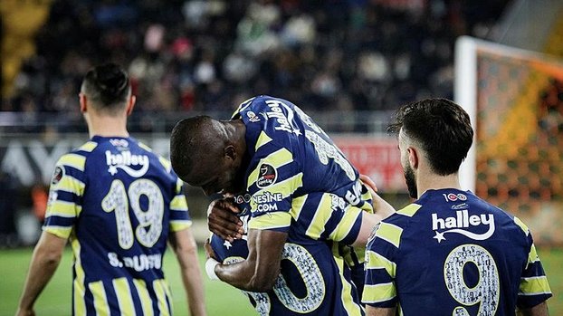 Pes etmiyor