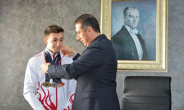 Şampiyon altınla ödüllendirildi