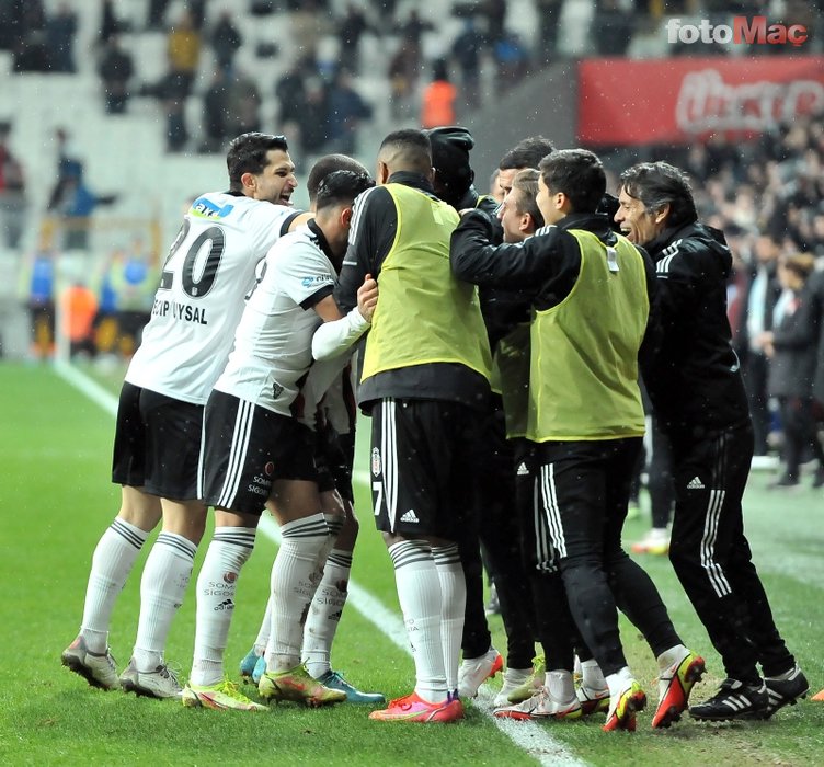 SPOR HABERİ - Atiba sahada olacak mı? İşte Beşiktaş'ın Galatasaray maçı muhtemel 11'i
