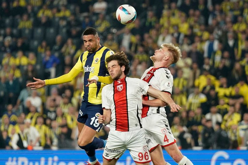 samsunspor-fenerbahce-maci-nasil-izlenir-samsunspor-fenerbahce-maci-ne-zaman-saat-kacta-ve-hangi-kanalda-1759640426636.jpeg