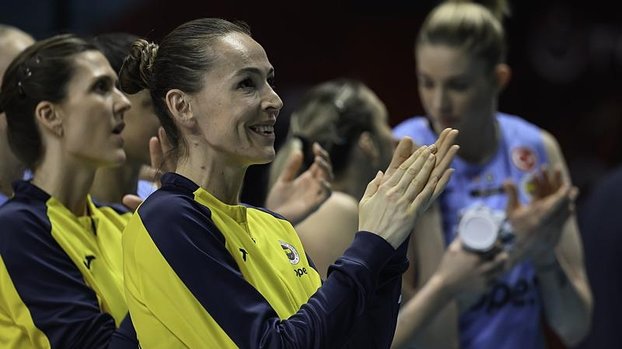 Fenerbahçe'de Eda Erdem sakatlandı