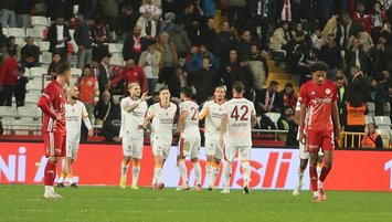 Antalyaspor düşüşte