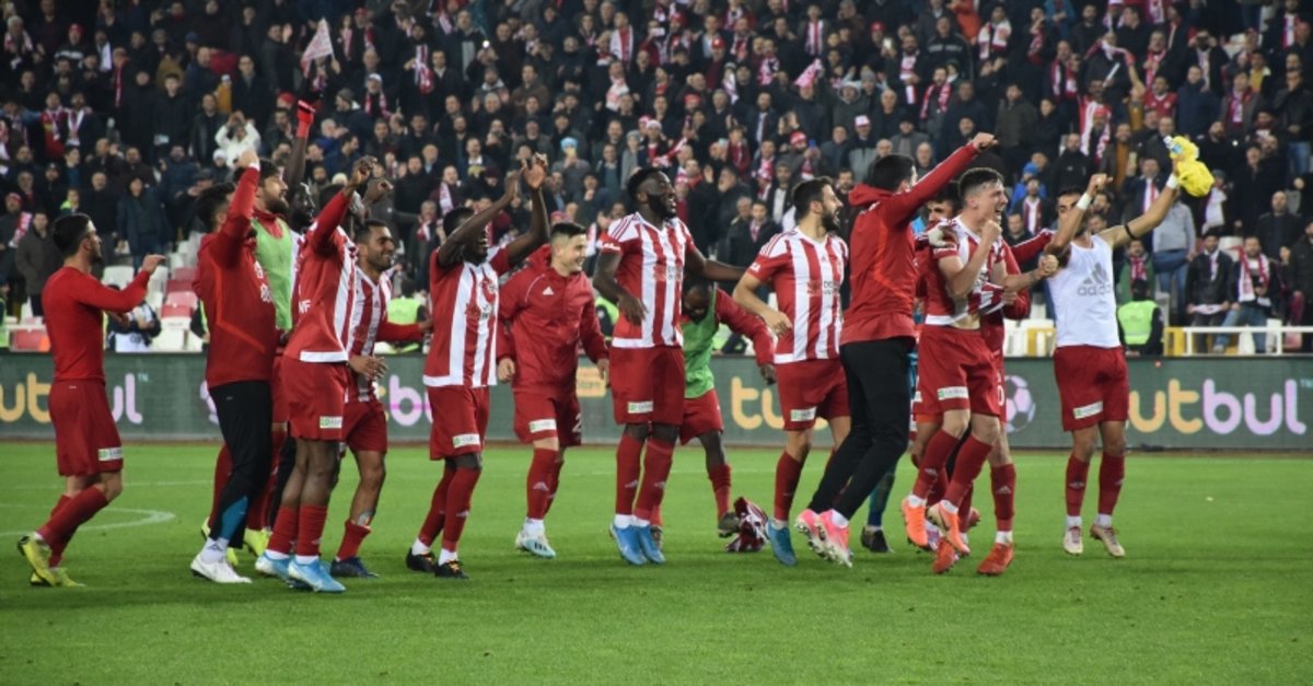 Sivasspor 3 1 Fenerbahce Mac Sonucu Son Dakika Fenerbahce Haberleri Fotomac