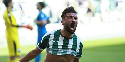 Bursaspor'un başarılı futbolcusu Umut Meraş'a milli davet