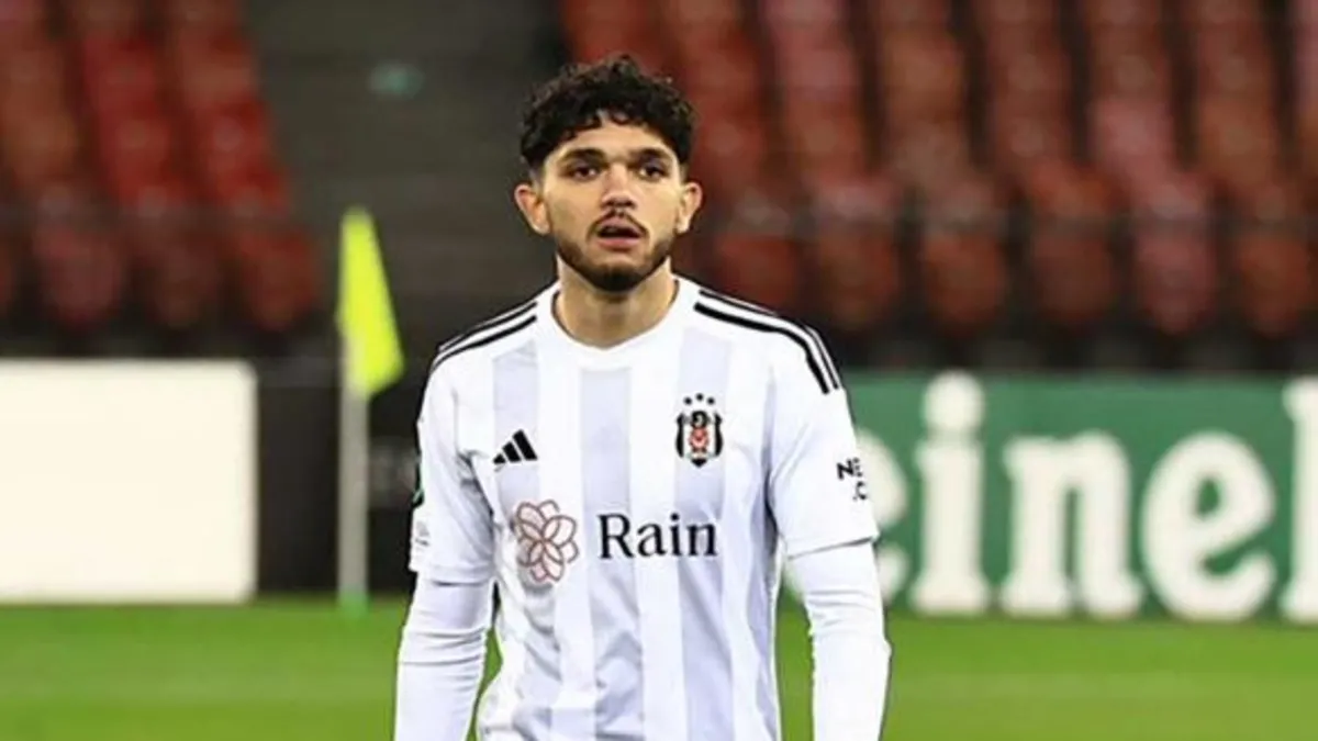 Beşiktaş'ta Emrecan Terzi Iğdır FK'ya transfer oldu