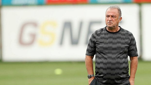 Galatasaray'da Fatih Terim'in zor kararı! 2.5 milyon euro'luk tehlike #