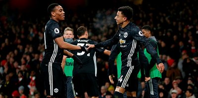 Manchester United, deplasmanda Arsenal'i devirdi