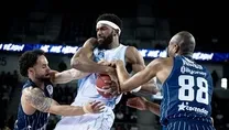 Anadolu Efes 2-0’la yarı finale yükseldi!