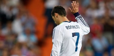 Ronaldo, R. Madrid'den ayrılıyor