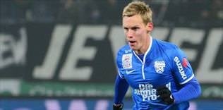 Yeni sol bek Salamon mu?