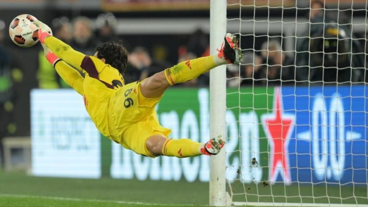 TRANSFER HABERLERİ: Galatasaray 1 numarasını buldu! Herkes ters köşe oldu TRANSFER HABERLERİ: Galatasaray 1 numarasını buldu! Herkes ters köşe oldu