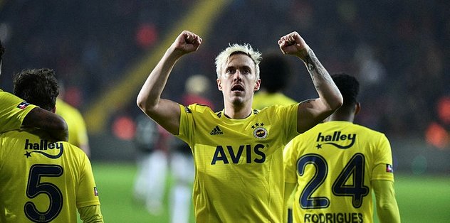 Max Kruse bir açıldı pir açıldı!