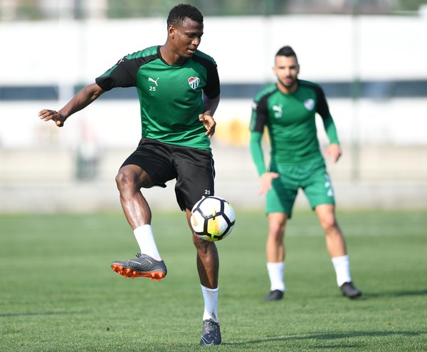 Bursaspor'da Sow geri döndü