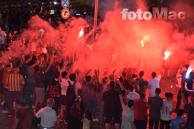 Trabzon şehrinde Türkiye Kupası sevinci! Meydan doldu taştı