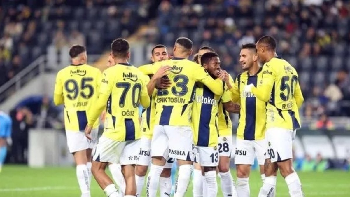 F.Bahçe'de dev temizlik! Tam 18 yolcu F.Bahçe'de dev temizlik! Tam 18 yolcu