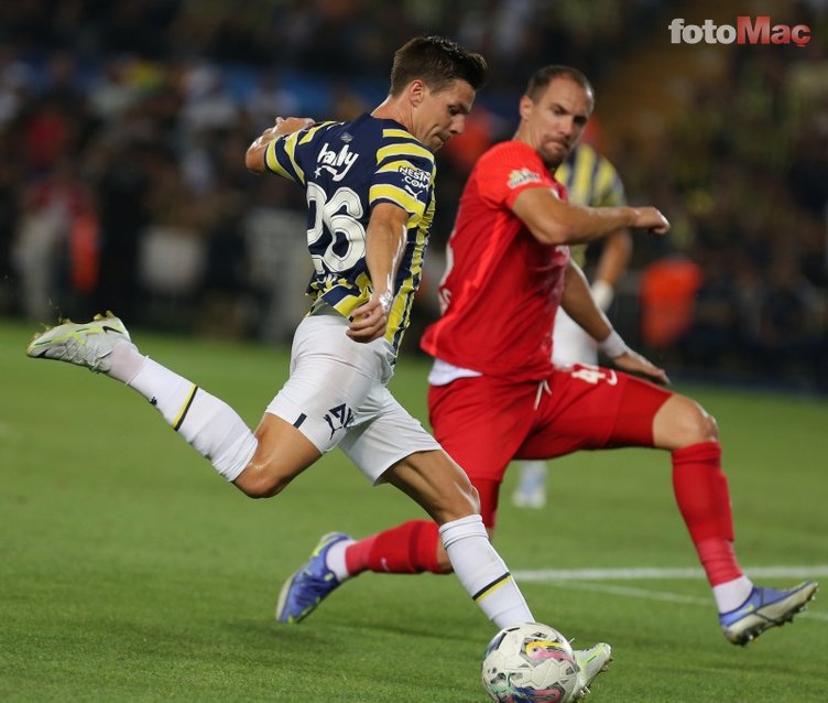 TRANSFER HABERİ: Fenerbahçeli yıldız "Devam" dedi! İsmail Kartal'ı sevindiren gelişme