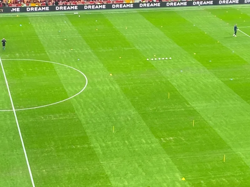 Galatasaray-Fenerbahçe derbisi öncesi RAMS Park'ta zemin dikkat çekti - 5