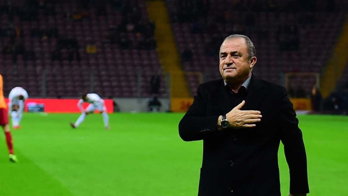 Fatih Terim Romanya maçı öncesinde konuştu: Kağıt üzerinde favoriyiz ama...