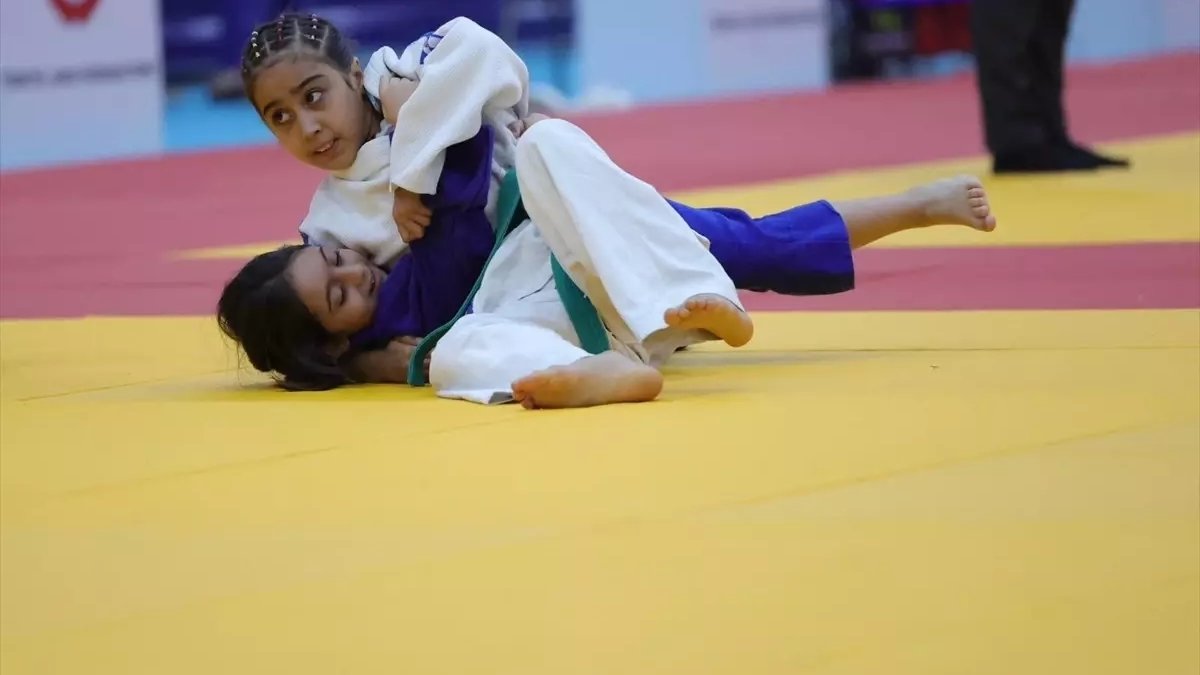 9. Uluslararası Madenci Kupası Judo Turnuvası başladı