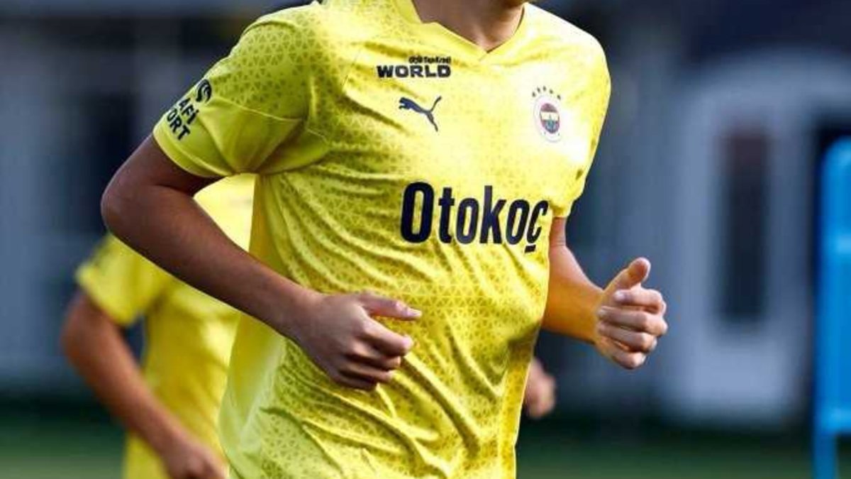 Fenerbahçe'de flaş ayrılık! Bir maça bile çıkmadan gidiyor