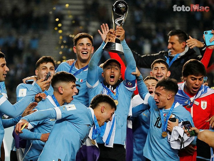 İsmail Kartal yıldıza onay verdi! İşte Fenerbahçe'nin yeni orta saha transferi