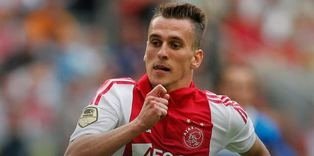 Napoli sign Poland forward Milik from Ajax