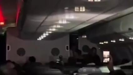 Arjantinliler uçakta şampiyon olduklarını sandılar!