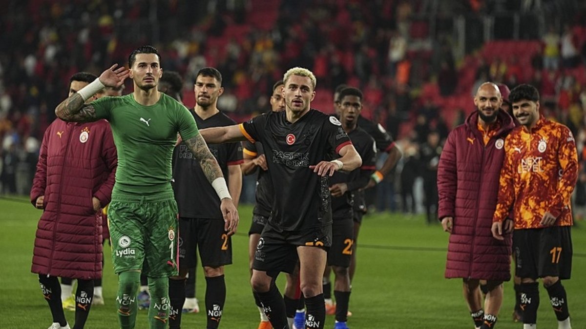 Galatasaray'ın şampiyonluk ihtimalleri hakkında flaş yorumlar!