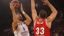 Anadolu Efes Pire’den eli boş döndü!