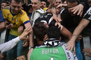 Buffon Juventus’a veda etti!