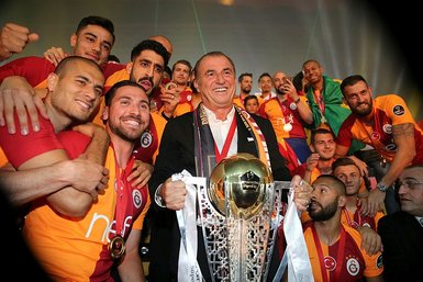 Galatasaray’da maaş krizi