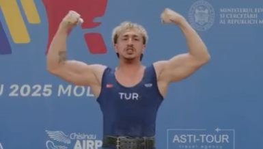 Altın madalya Yusuf Fehmi Genç'in!