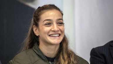 Spor haberi: Milli boksör Buse Naz Çakıroğlu'dan Dünya Şampiyonası yorumu! İstanbul'da yapılacak olması...