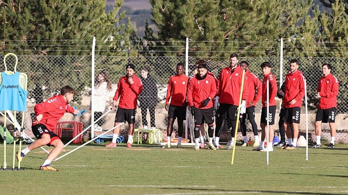 Özçoban’dan tam destek