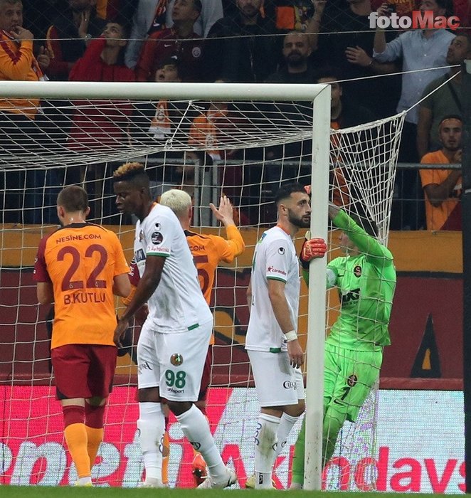 Galatasaraylı futbolcular şaşkın! "Neden hep bize karşı?"