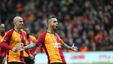 Adem'den büyük jest