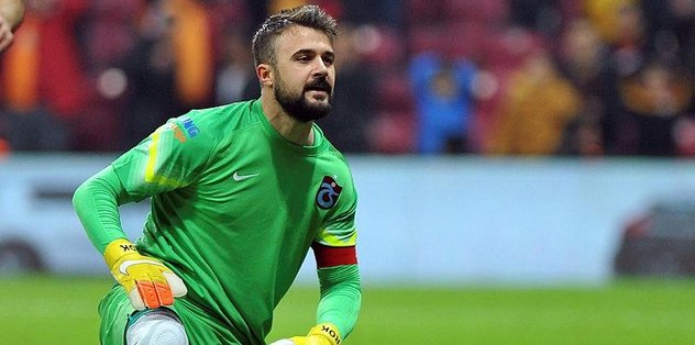 Trabzonspor’dan ayrılan Onur Kıvrak kulüp tarihine geçti