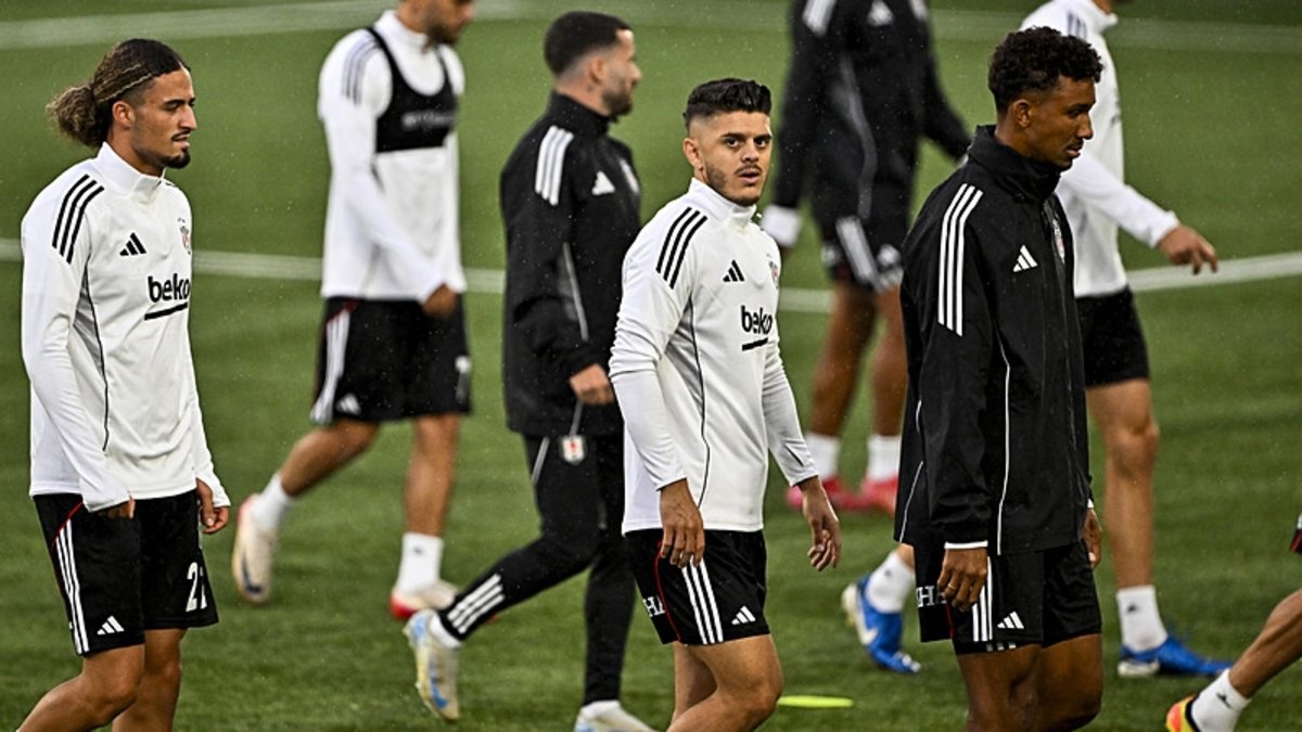 Beşiktaş’ta hedef gruplara kalmak! İşte Solskjaer’in Lausanne maçı muhtemel 11’i Beşiktaş’ta hedef gruplara kalmak! İşte Solskjaer’in Lausanne maçı muhtemel 11’i