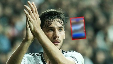 Umut Nayir ressamlık yeteneğini sergiledi!